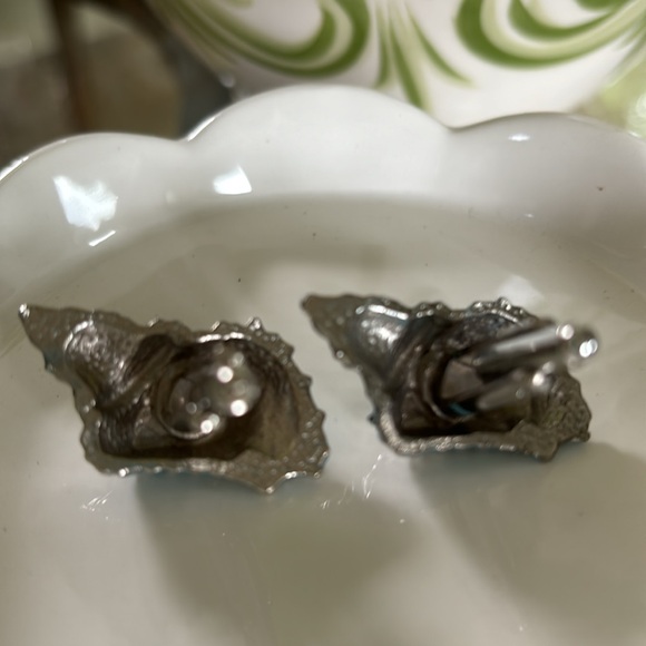 Vintage Savoy Conch Shell Cufflinks - Picture 2 of 5